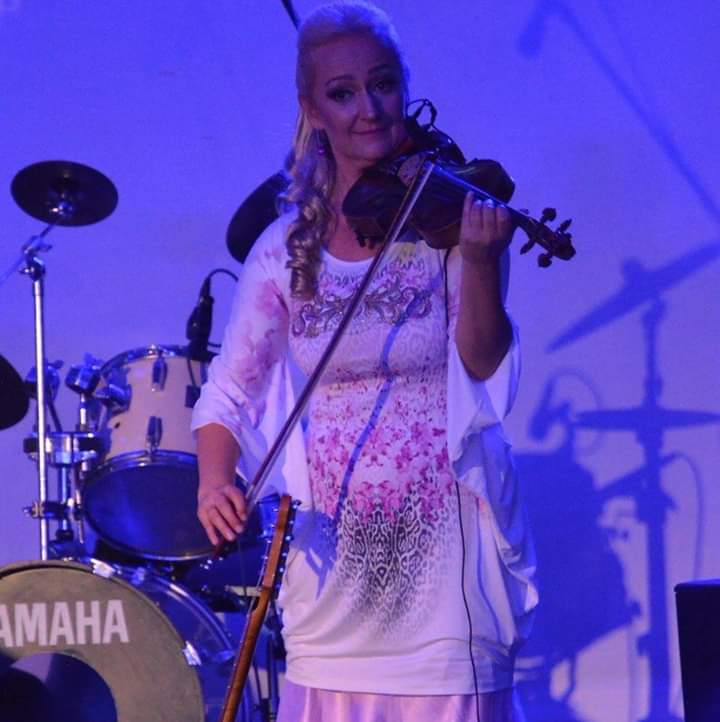 Esibizione di Snezana Nena Tintor
